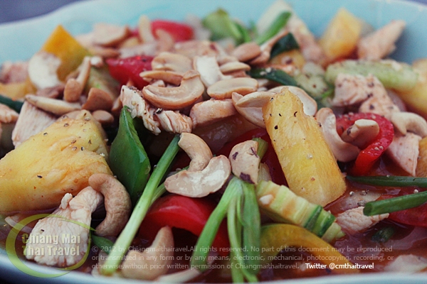 ผัดเปรี้ยวหวาน บ้านดงวิวดอย