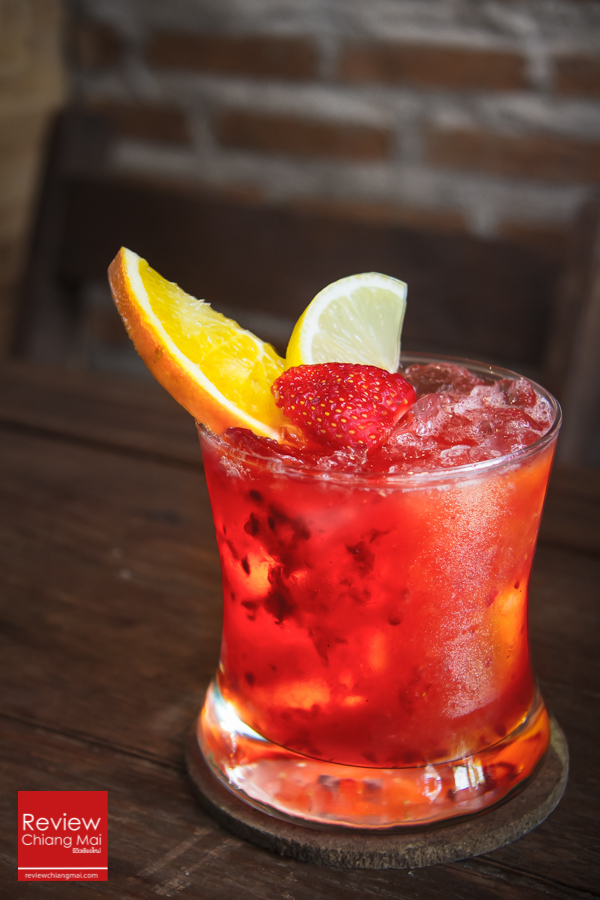 Lost In The Fruit Garden ร้านมิกซ์โซโลจี เชียงใหม่